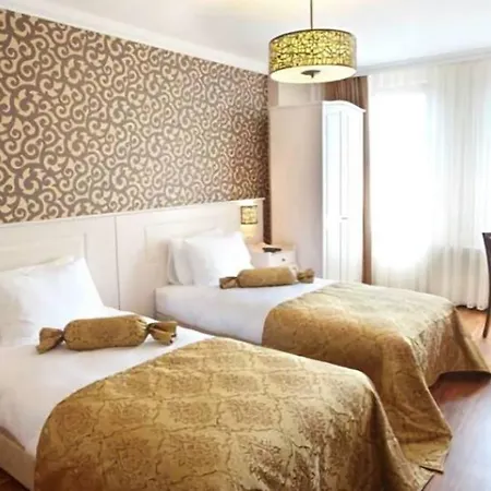 Taksim Pera Orient 3*