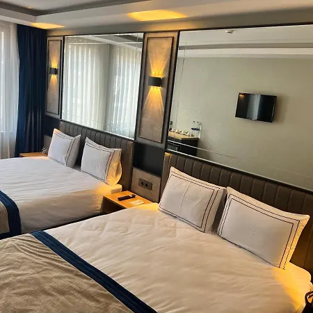 Hotel Taksim Pera Orient 4*
