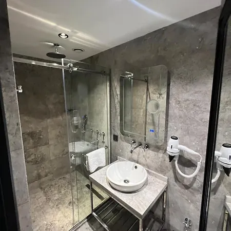 Taksim Pera Orient 4* Istanbul