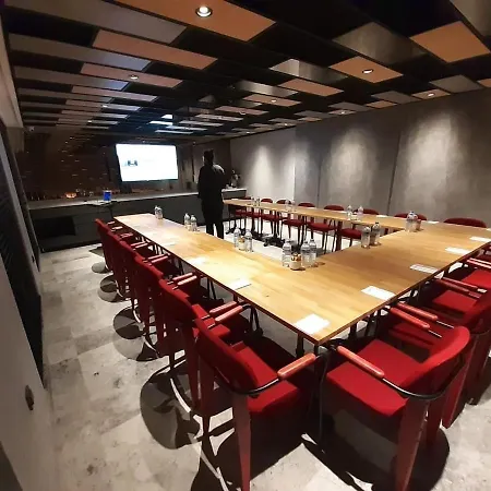 Hotel Taksim Pera Orient 4*