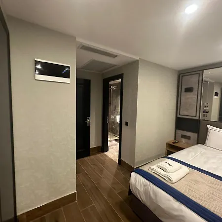 Taksim Pera Orient Hotel 4*