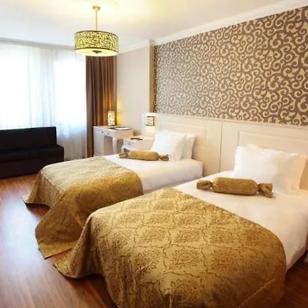 Hotel Taksim Pera Orient 3*