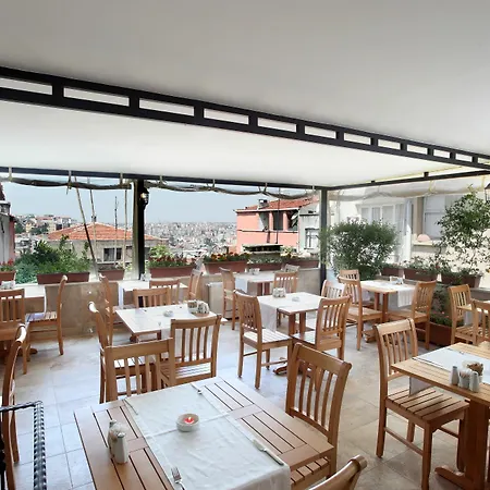 Hotel Taksim Pera Orient Istanboel